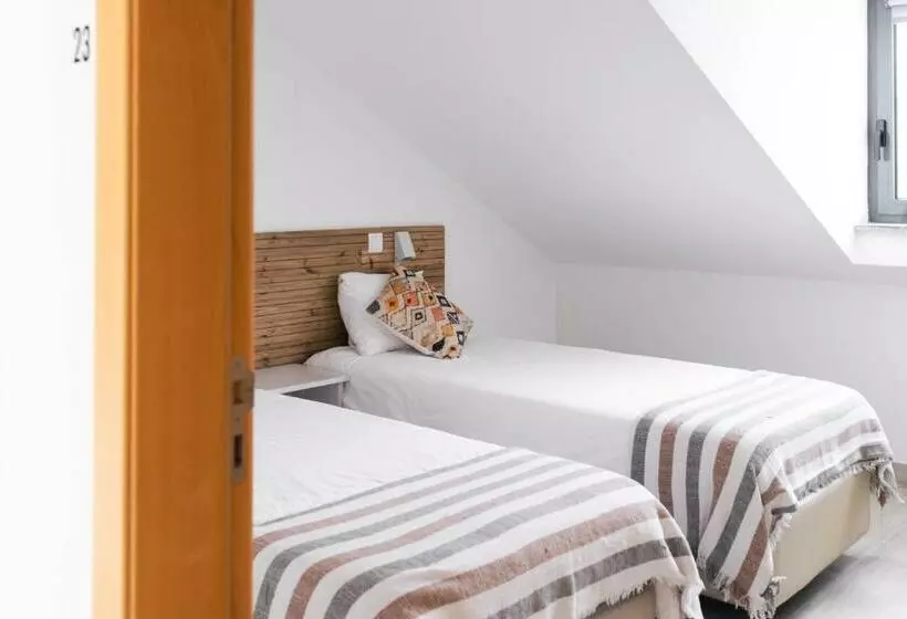 Retkeilymaja Ferrel Surf House