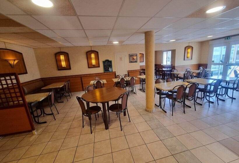 فندق Logis Hôtel Sully Le Château