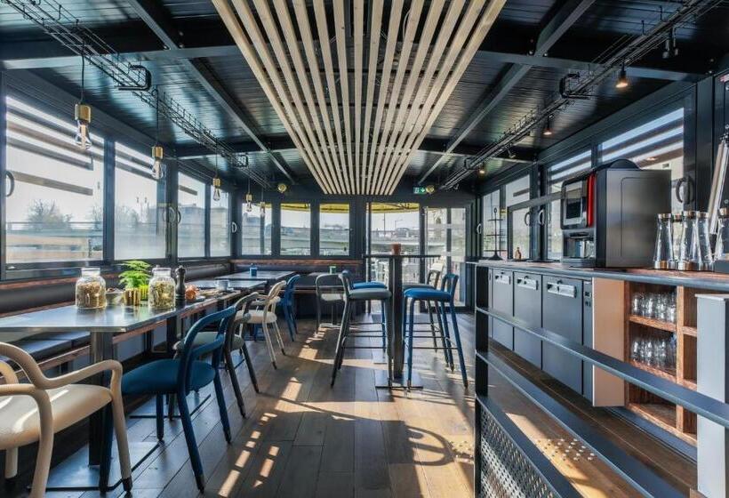 Отель Savy Hôtel