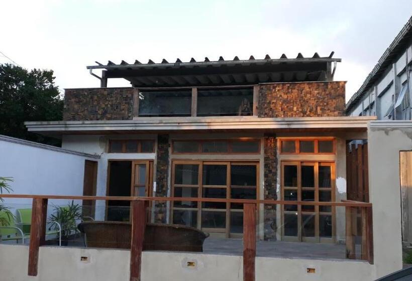 膳宿费 Pousada Guarujá, Suítes Praia Do Tombo