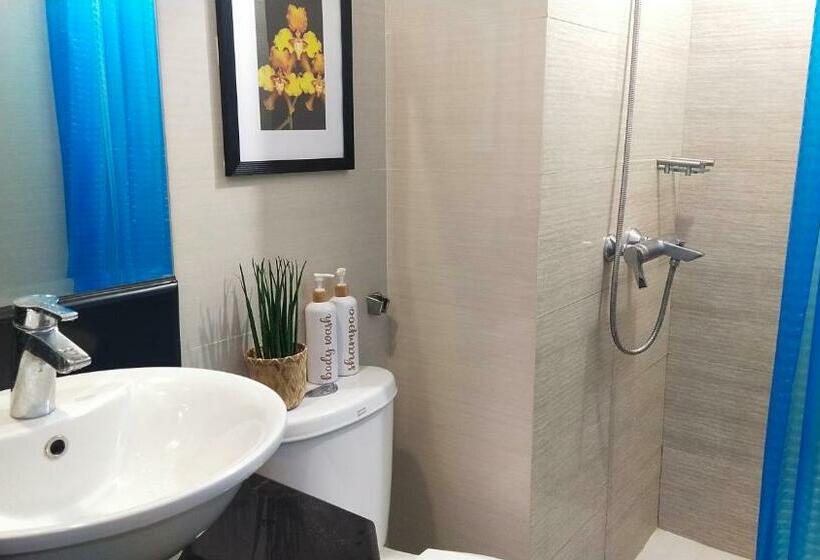 150 Newport Boulevard Near Naia Terminal 3