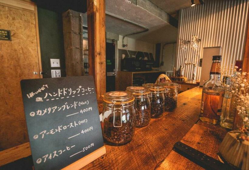 הוסטל Camellia Complex