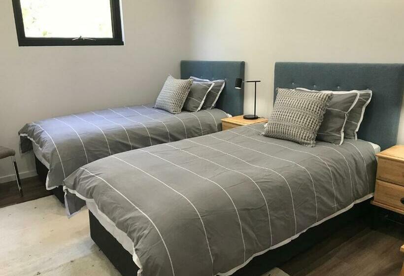 بنسيون Gillys Guesthouse