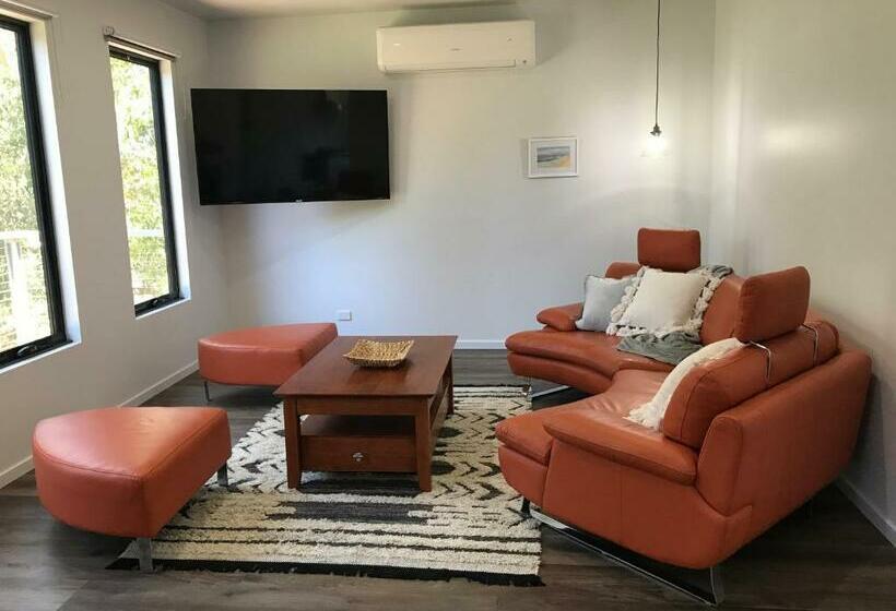 بنسيون Gillys Guesthouse