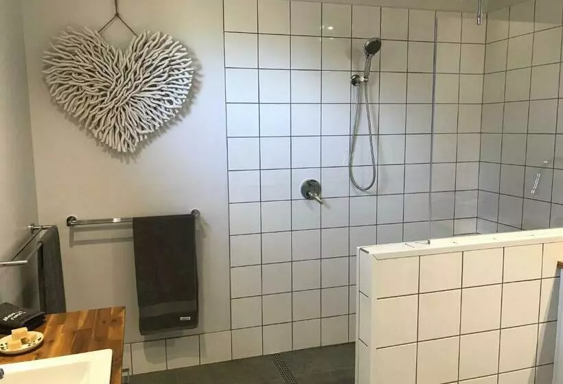 Majatalo Gillys Guesthouse