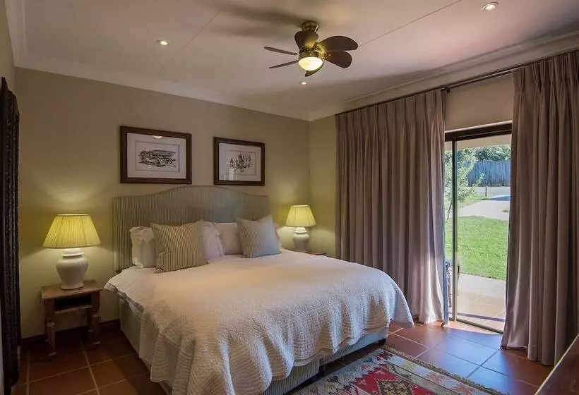 African Hills Safari Lodge & Spa
