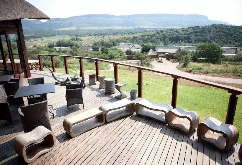 African Hills Safari Lodge & Spa