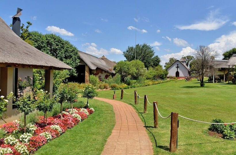 African Hills Safari Lodge & Spa