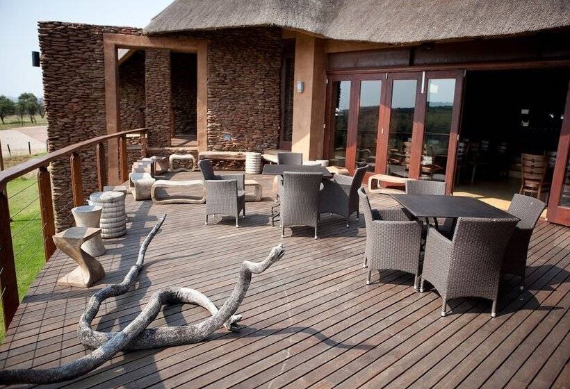 African Hills Safari Lodge & Spa