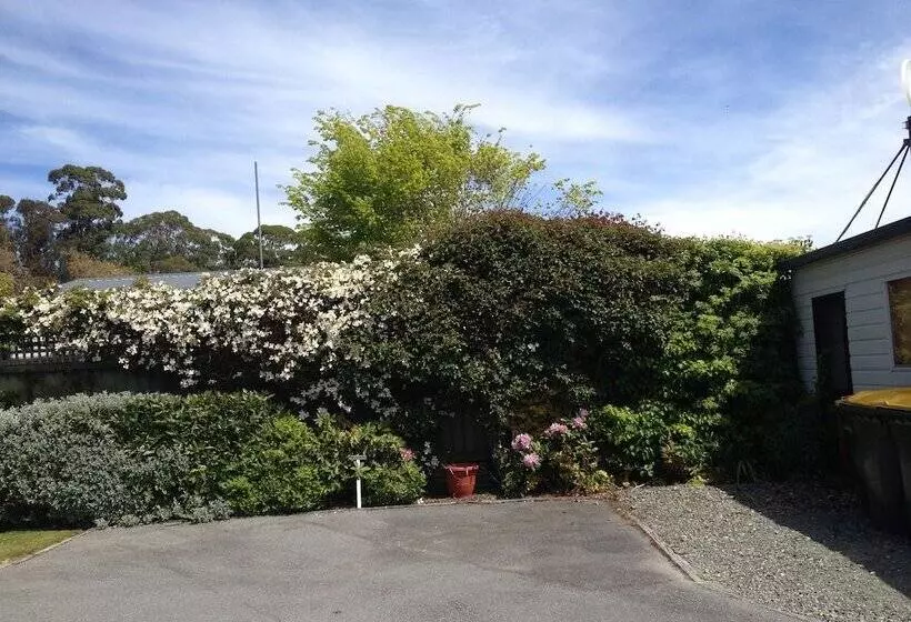 Arran Motel