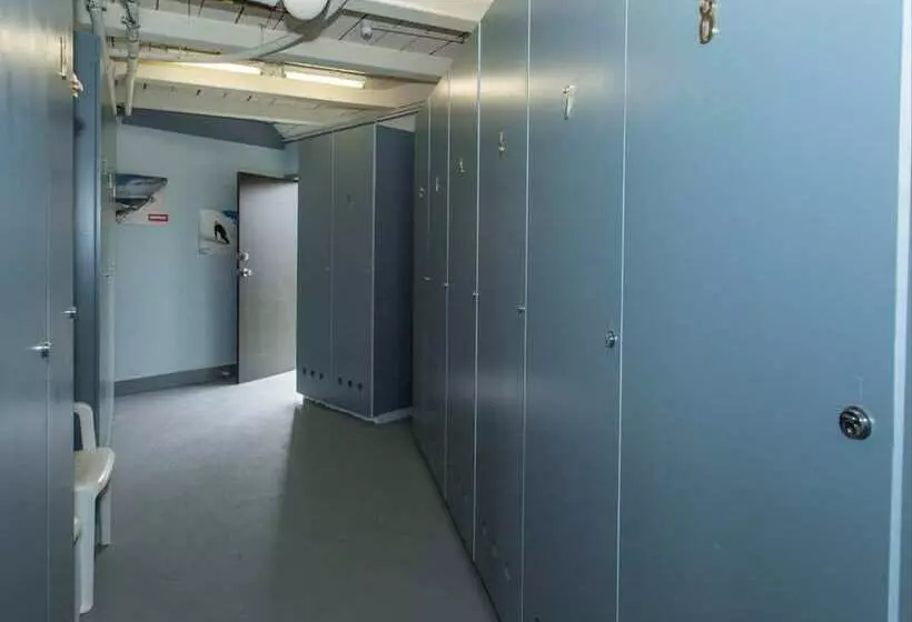 Clearbrook Motel & Serviced Apartments