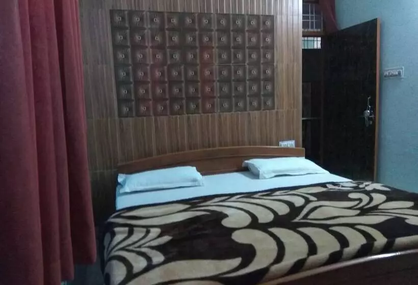 هتل Ganga Kripa