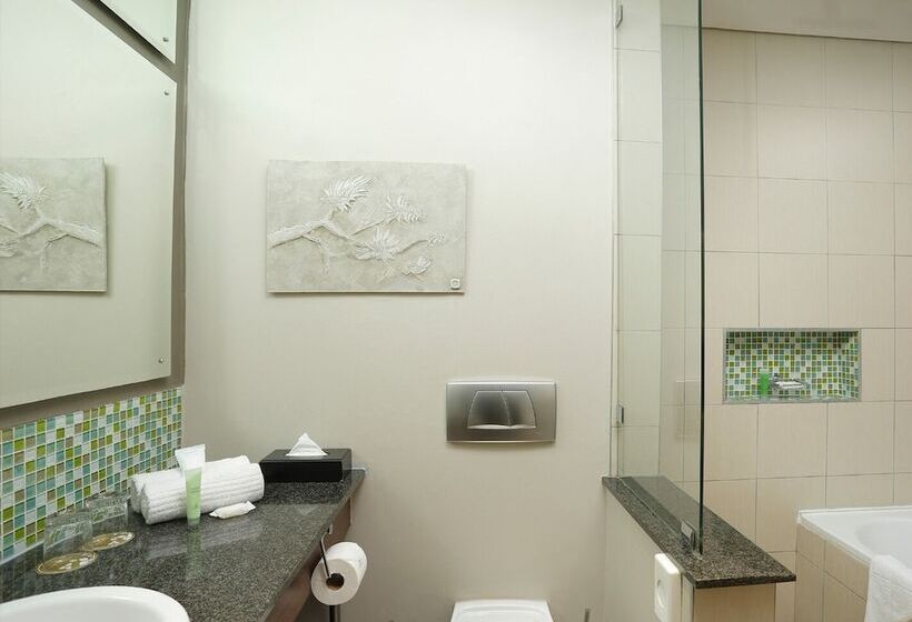 ホテル Peermont Metcourt At Umfolozi Empangeni