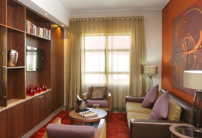 ホテル Peermont Metcourt At Umfolozi Empangeni