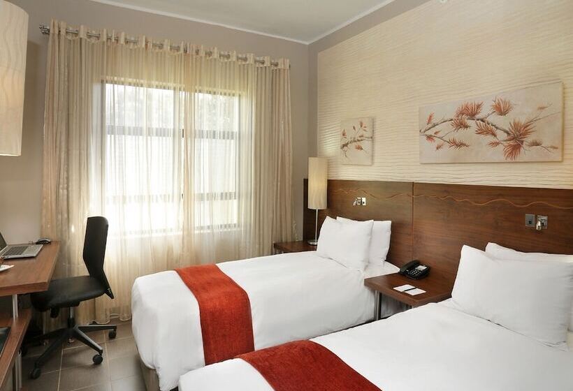 ホテル Peermont Metcourt At Umfolozi Empangeni