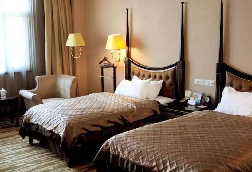 Hotel Qingdao Danube International