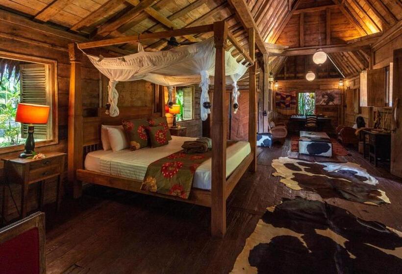 酒店 Ratua Private Island Resort