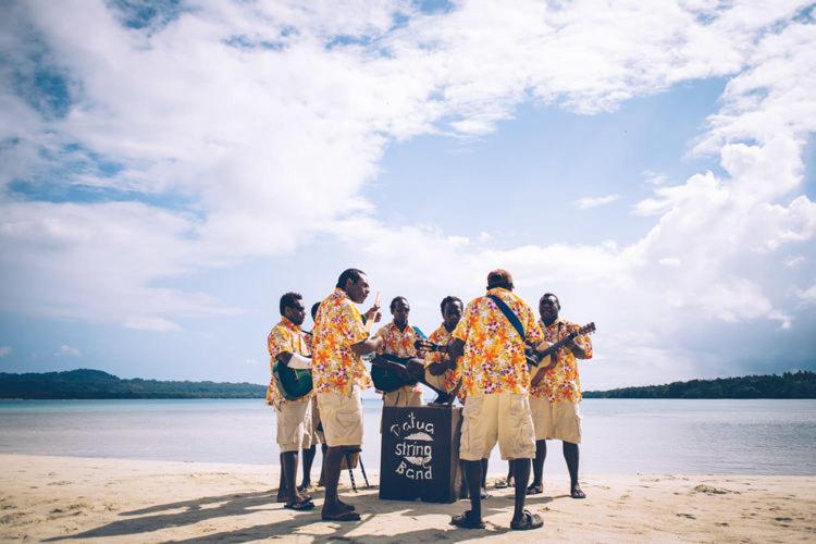 酒店 Ratua Private Island Resort