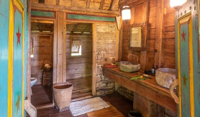 酒店 Ratua Private Island Resort