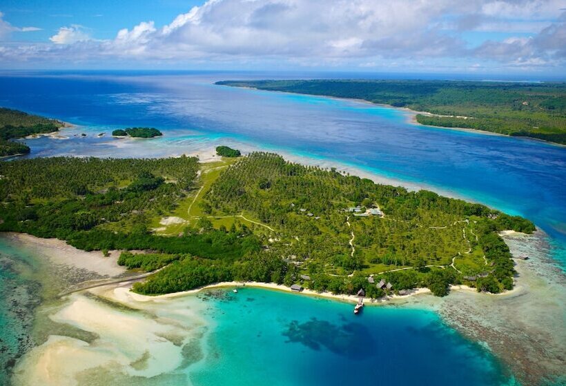 酒店 Ratua Private Island Resort