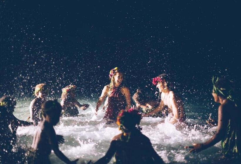 酒店 Ratua Private Island Resort