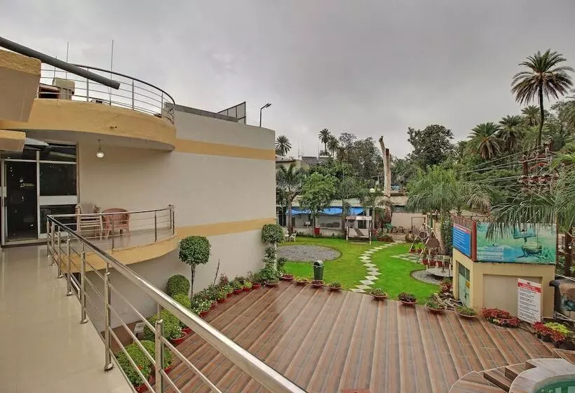 ホテル Sunset Inn Mount Abu With Swimming Pool