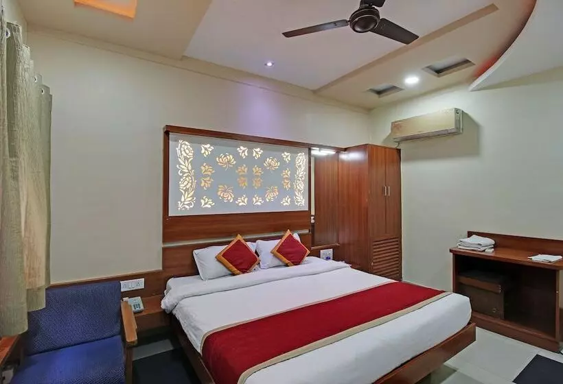 ホテル Sunset Inn Mount Abu With Swimming Pool