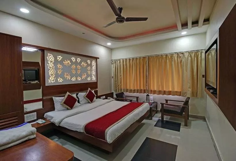 ホテル Sunset Inn Mount Abu With Swimming Pool