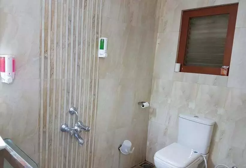ホテル Sunset Inn Mount Abu With Swimming Pool