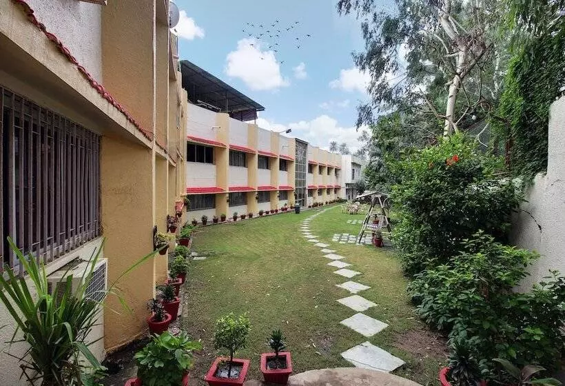 ホテル Sunset Inn Mount Abu With Swimming Pool
