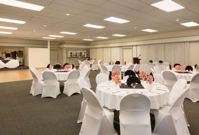 호텔 Super 8 By Wyndham Prince George