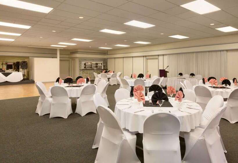 호텔 Super 8 By Wyndham Prince George