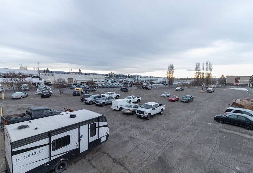 호텔 Super 8 By Wyndham Prince George