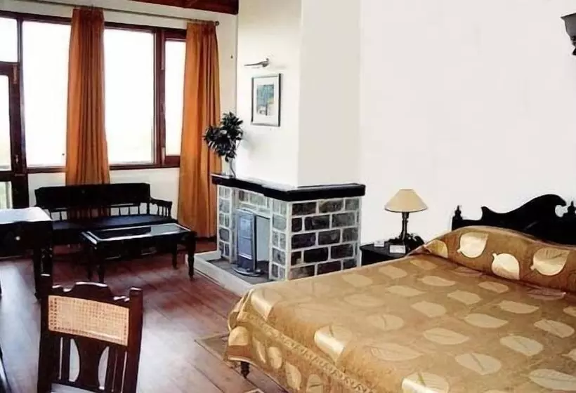 Hotelli Welcomheritage Windsor Lodge