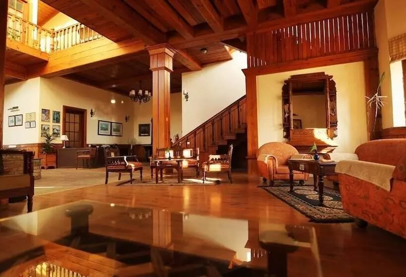 Hotelli Welcomheritage Windsor Lodge