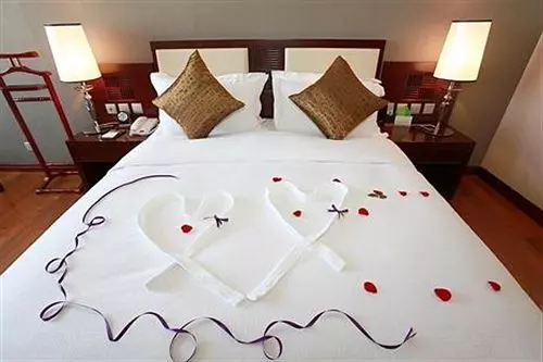 Hotel Wenhui International