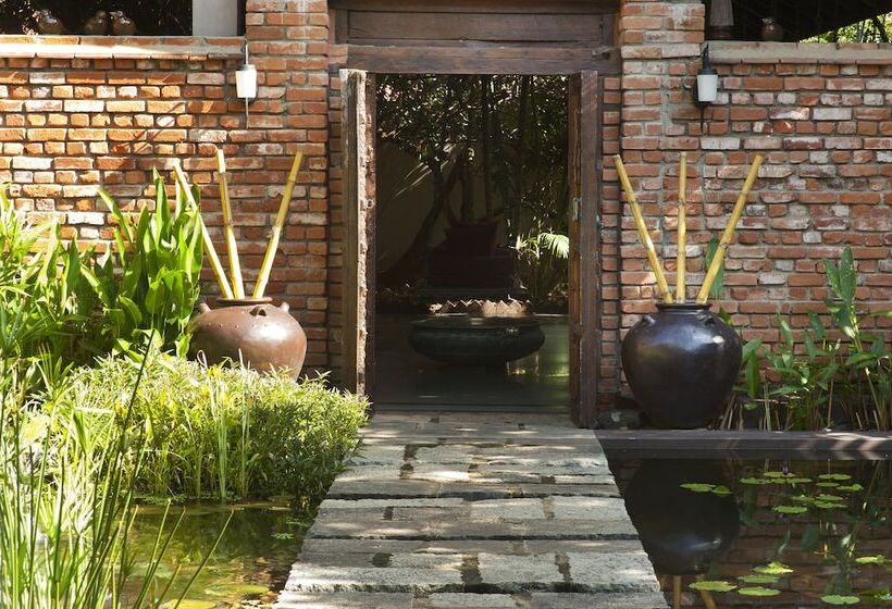 リゾートホテル Reef Villa