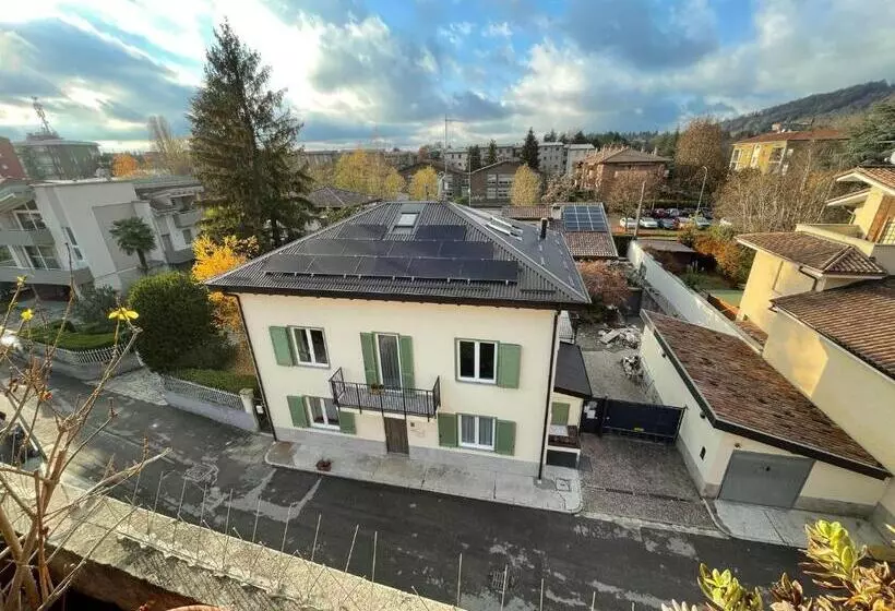 تختخواب و صبحانه Green Stay Bergamo