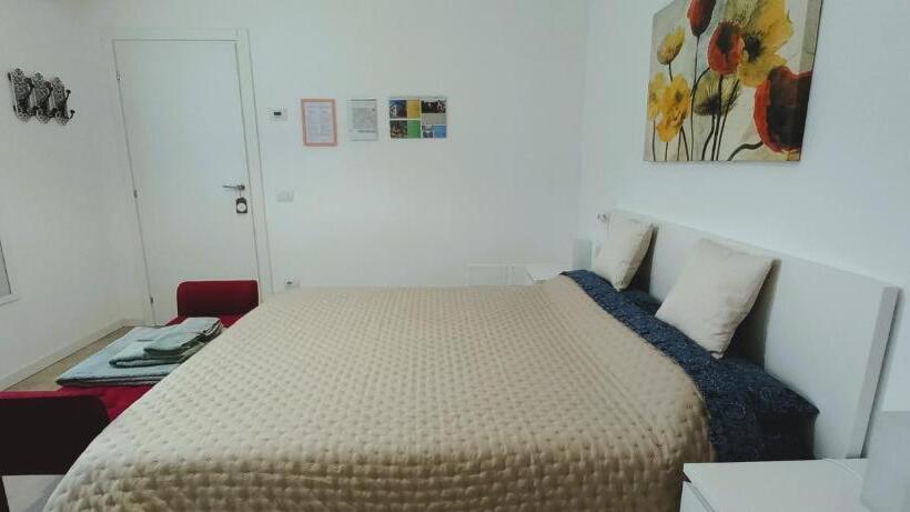 تختخواب و صبحانه Green Stay Bergamo