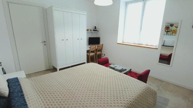 تختخواب و صبحانه Green Stay Bergamo