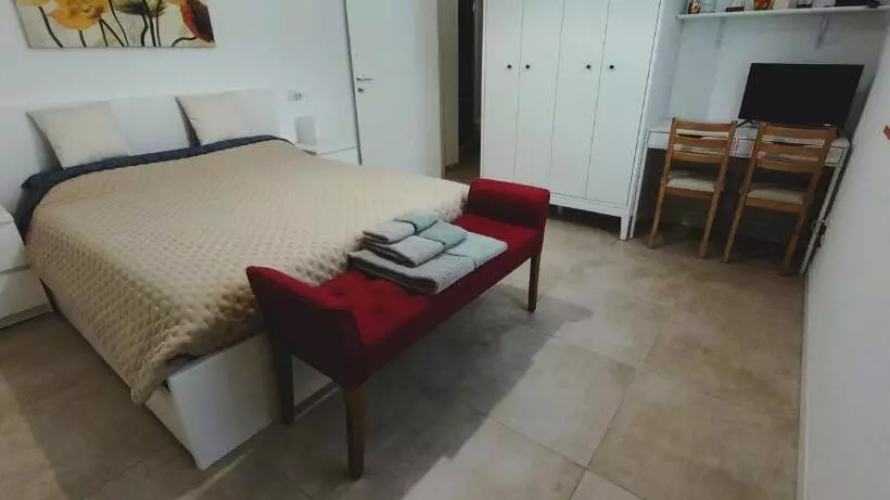 تختخواب و صبحانه Green Stay Bergamo