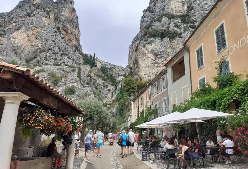 ベッドアンドブレックファースト Chambres D Hãƒæ’ã‚â´tes Dans Authentique Mas Avec Piscine En Provence