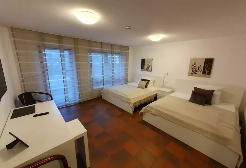 Hotelli Gästehaus Hartwig