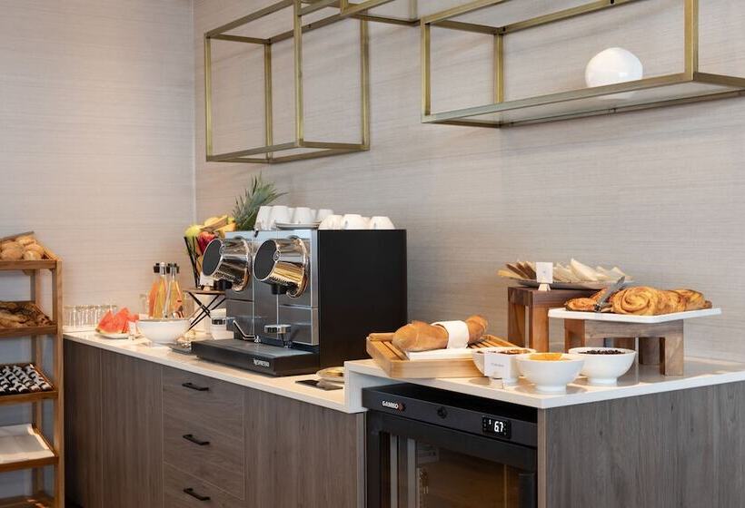 هتل Sheraton Nice Airport