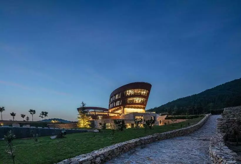 ホテル Runaway Cow Winery Retreat