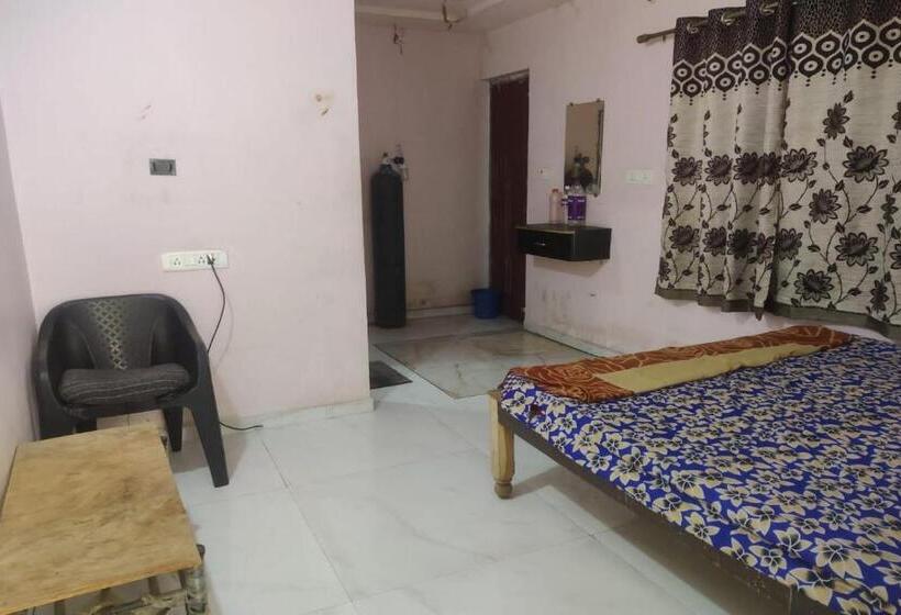 ホテル Spot On Sunrise Inn