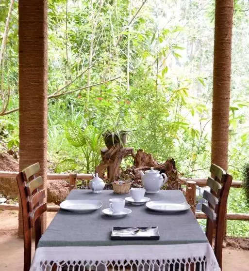 リゾートホテル Eco Village