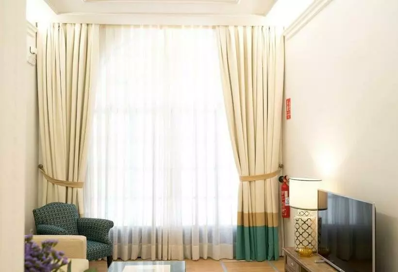 Arco Macarena Lofts