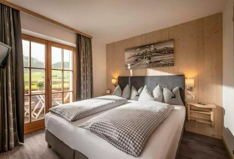 تختخواب و صبحانه Pension Edelweiss