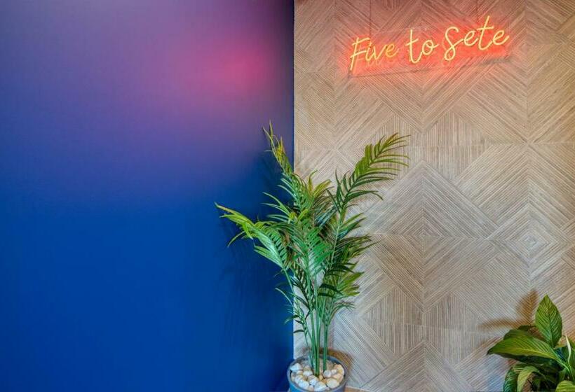 Hotel Five To Sete